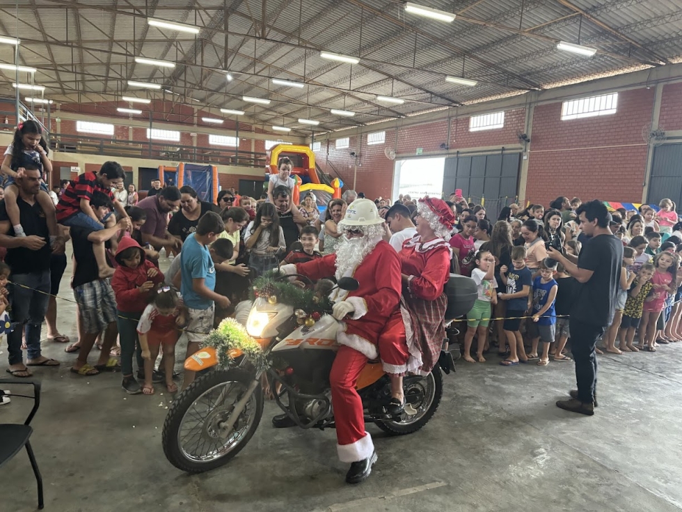 Eletricista noel percorre municípios